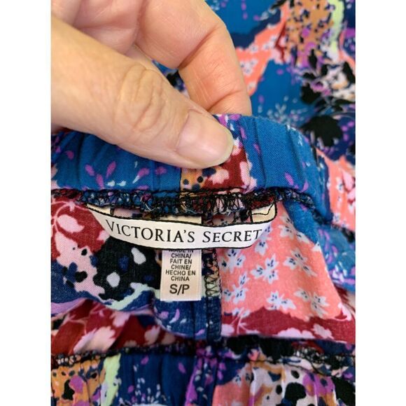 Victoria’s Secret Floral Multicolor Pajama Shorts Size S - Picture 7 of 10